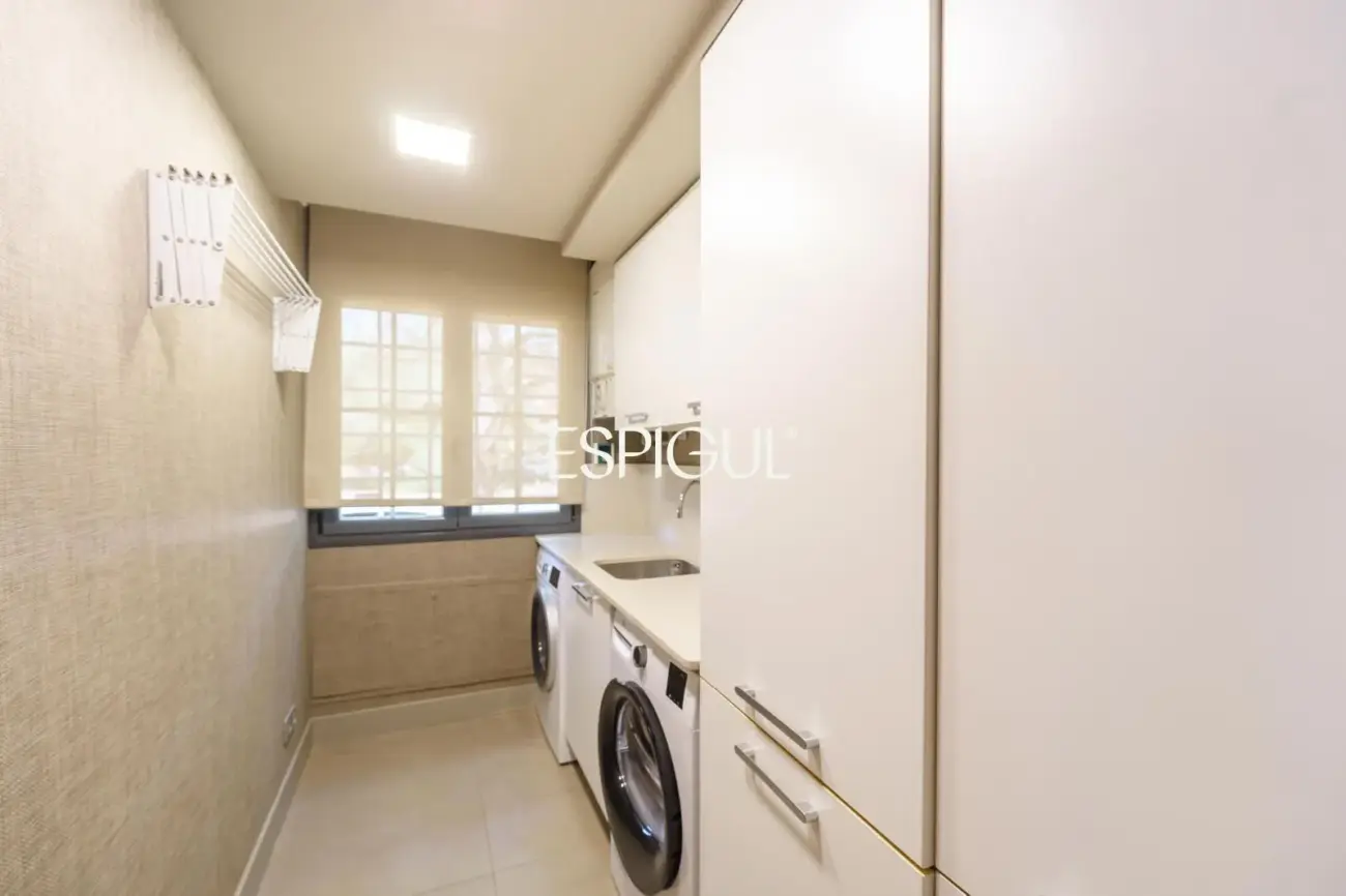 Ground floor apartment with pool in Parc Central, Sant Cugat del Vallès