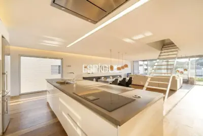 Luxury triplex in Tiana with spacious terraces, jacuzzi, gym, and communal pool