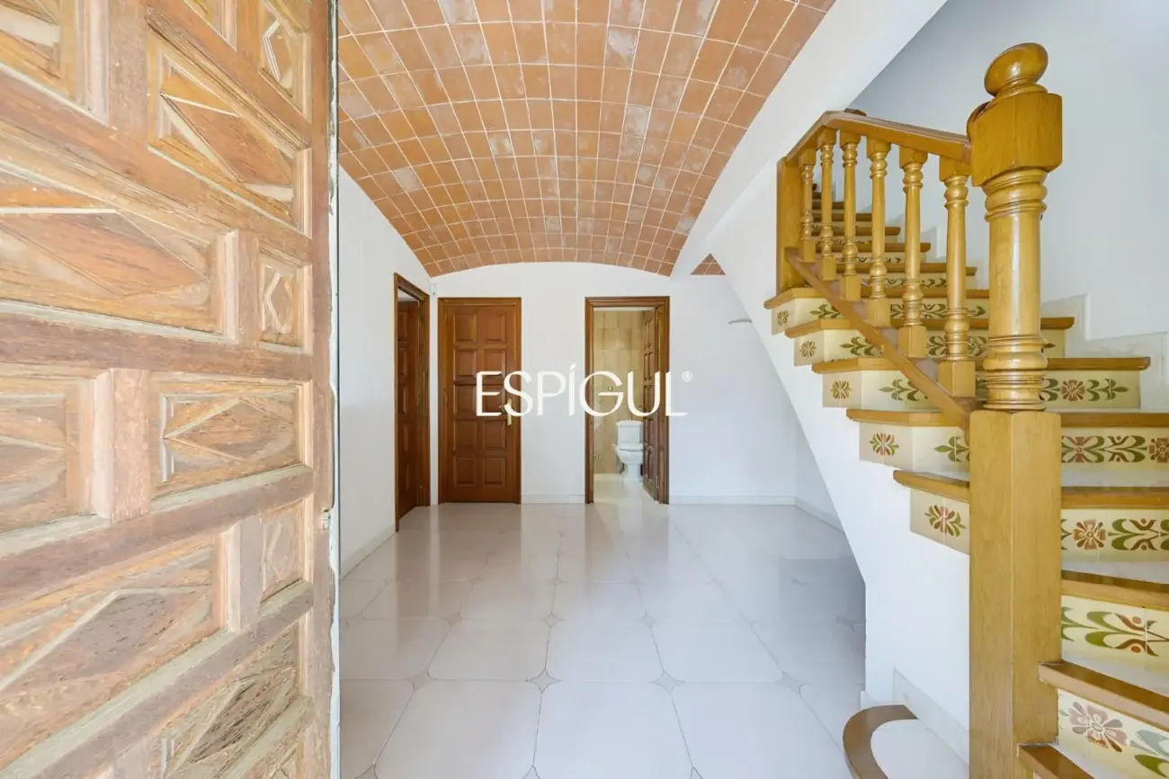 Villa con vistas al Massís de l’Ardenya-Cadiretes