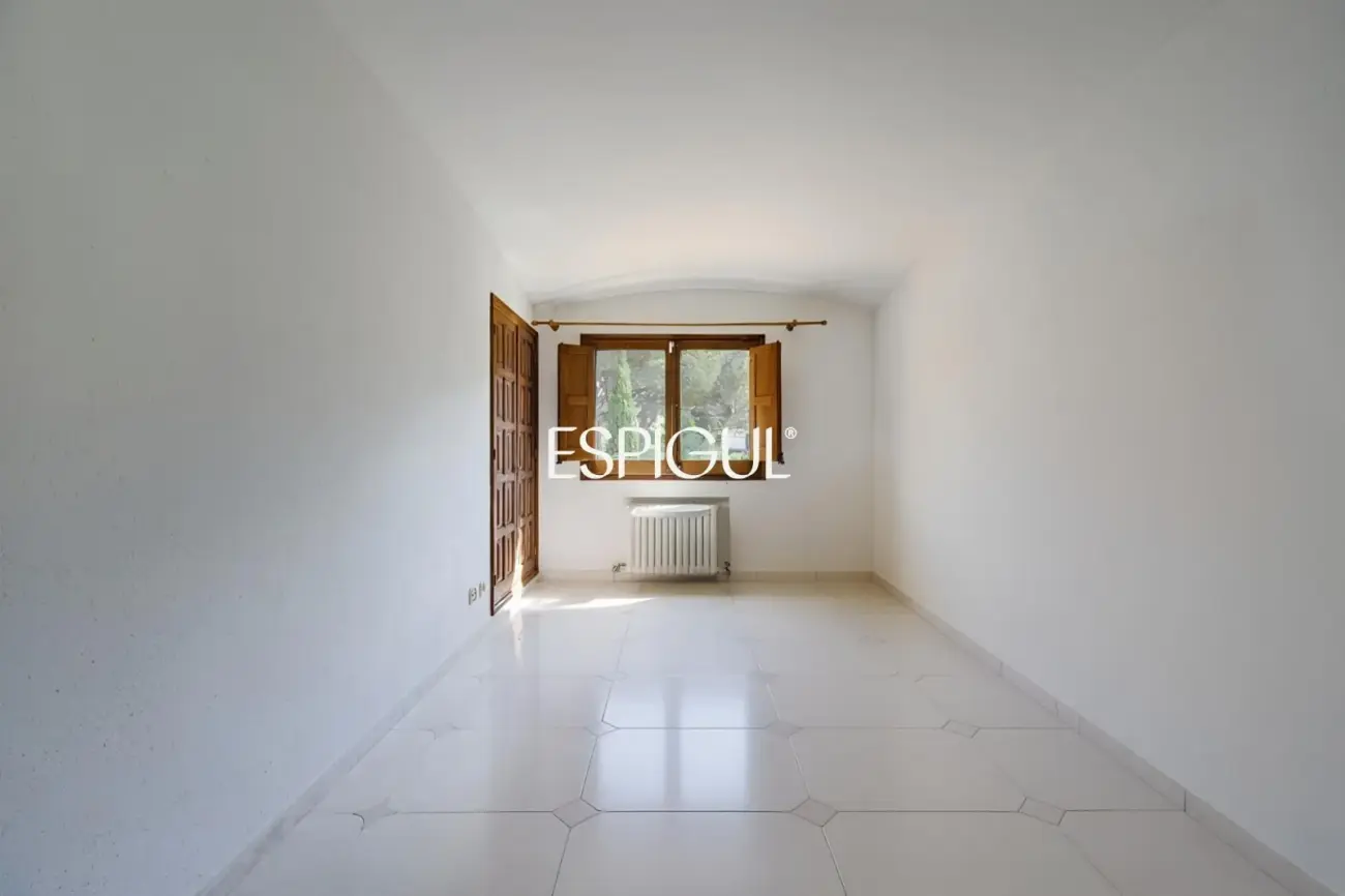 Villa con vistas al Massís de l’Ardenya-Cadiretes