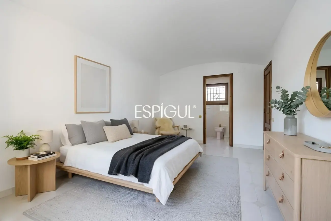 Villa con vistas al Massís de l’Ardenya-Cadiretes