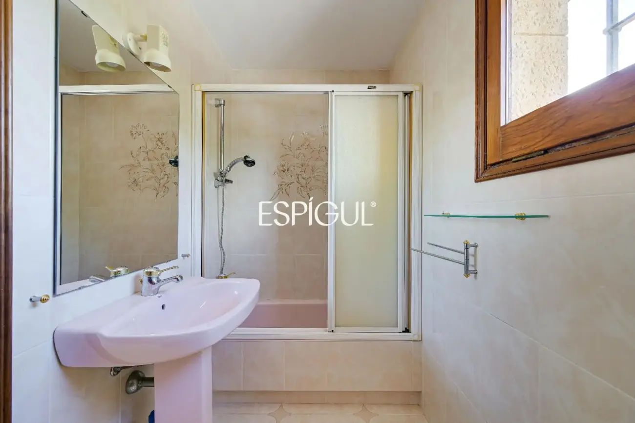 Villa con vistas al Massís de l’Ardenya-Cadiretes