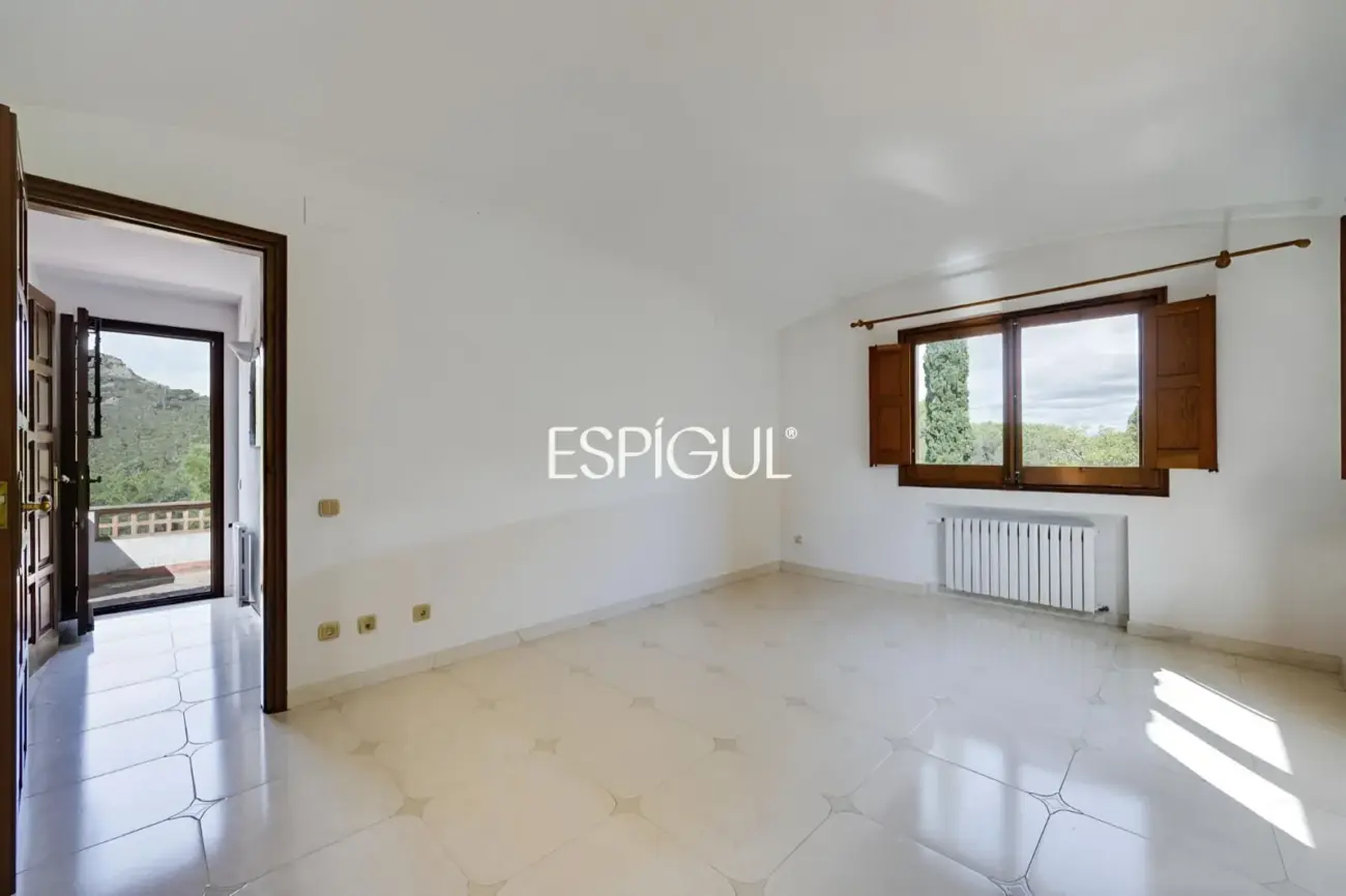 Villa con vistas al Massís de l’Ardenya-Cadiretes