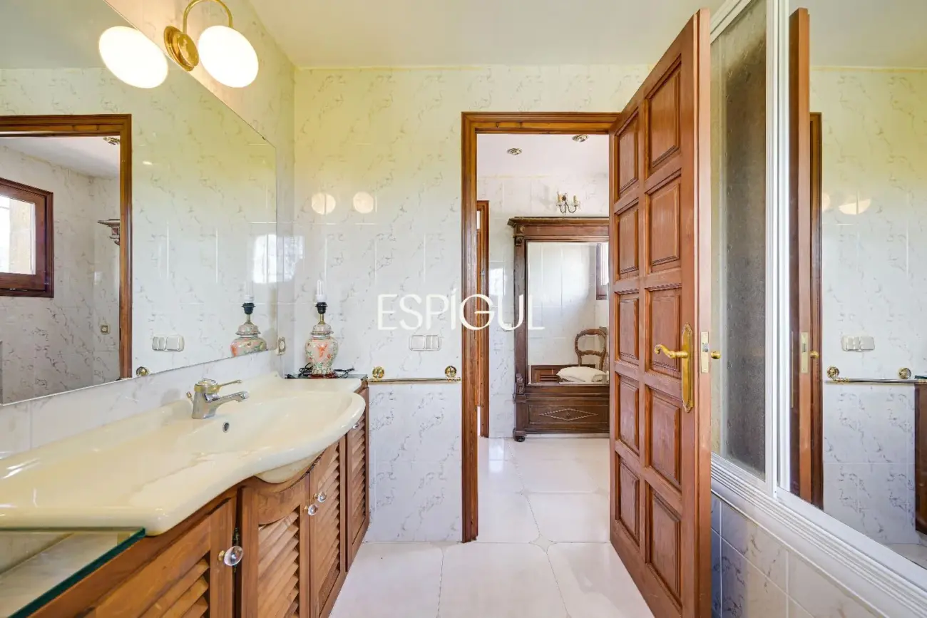 Villa con vistas al Massís de l’Ardenya-Cadiretes