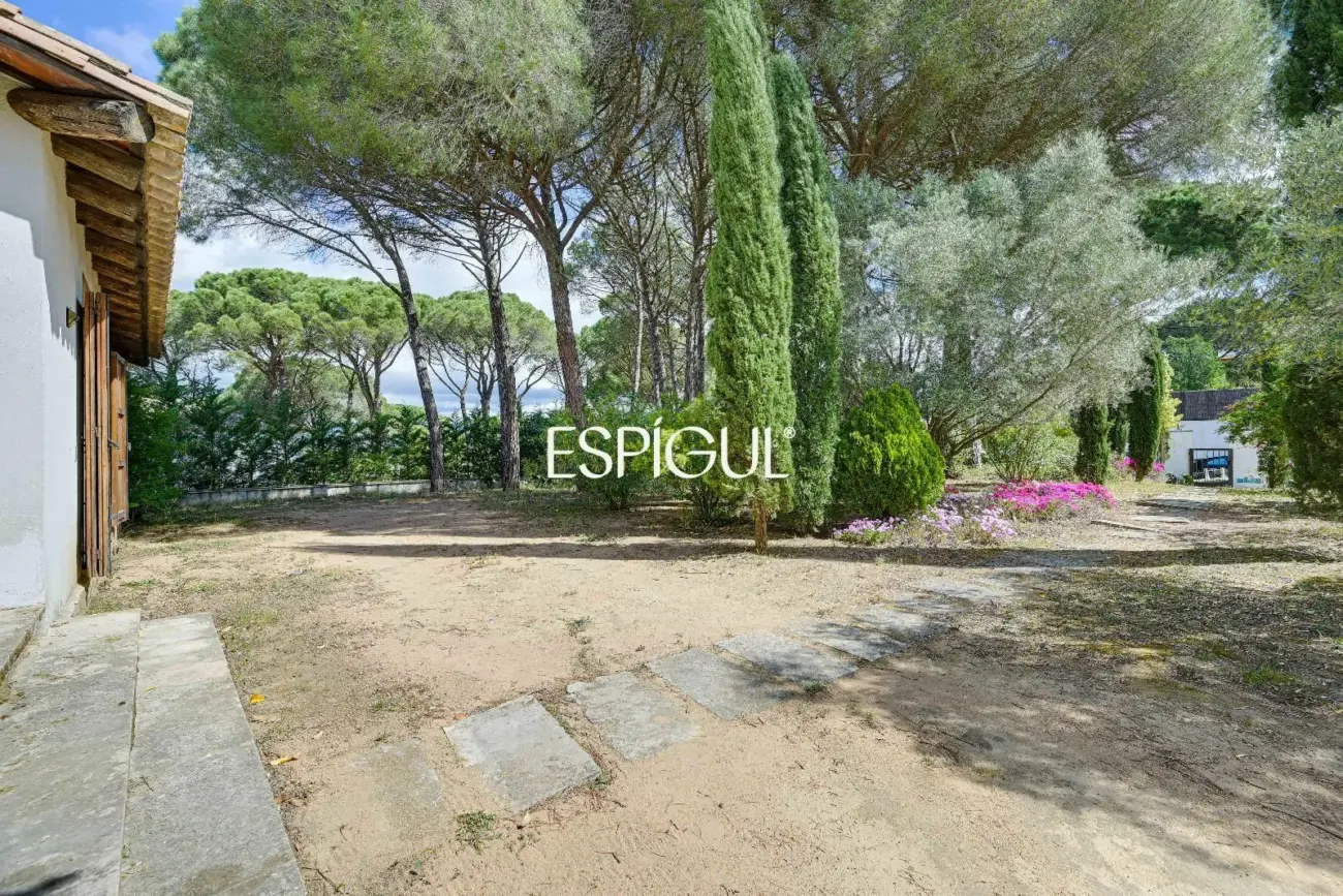 Villa con vistas al Massís de l’Ardenya-Cadiretes