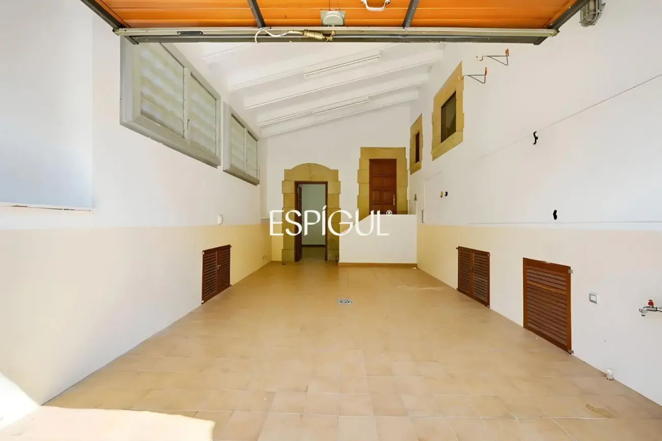 Villa con vistas al Massís de l’Ardenya-Cadiretes