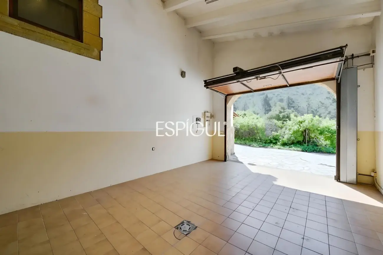 Villa con vistas al Massís de l’Ardenya-Cadiretes