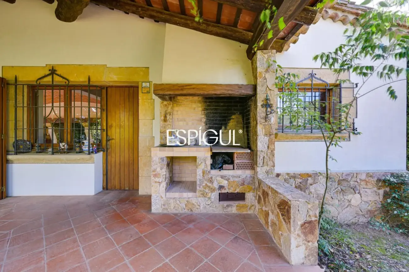Villa con vistas al Massís de l’Ardenya-Cadiretes