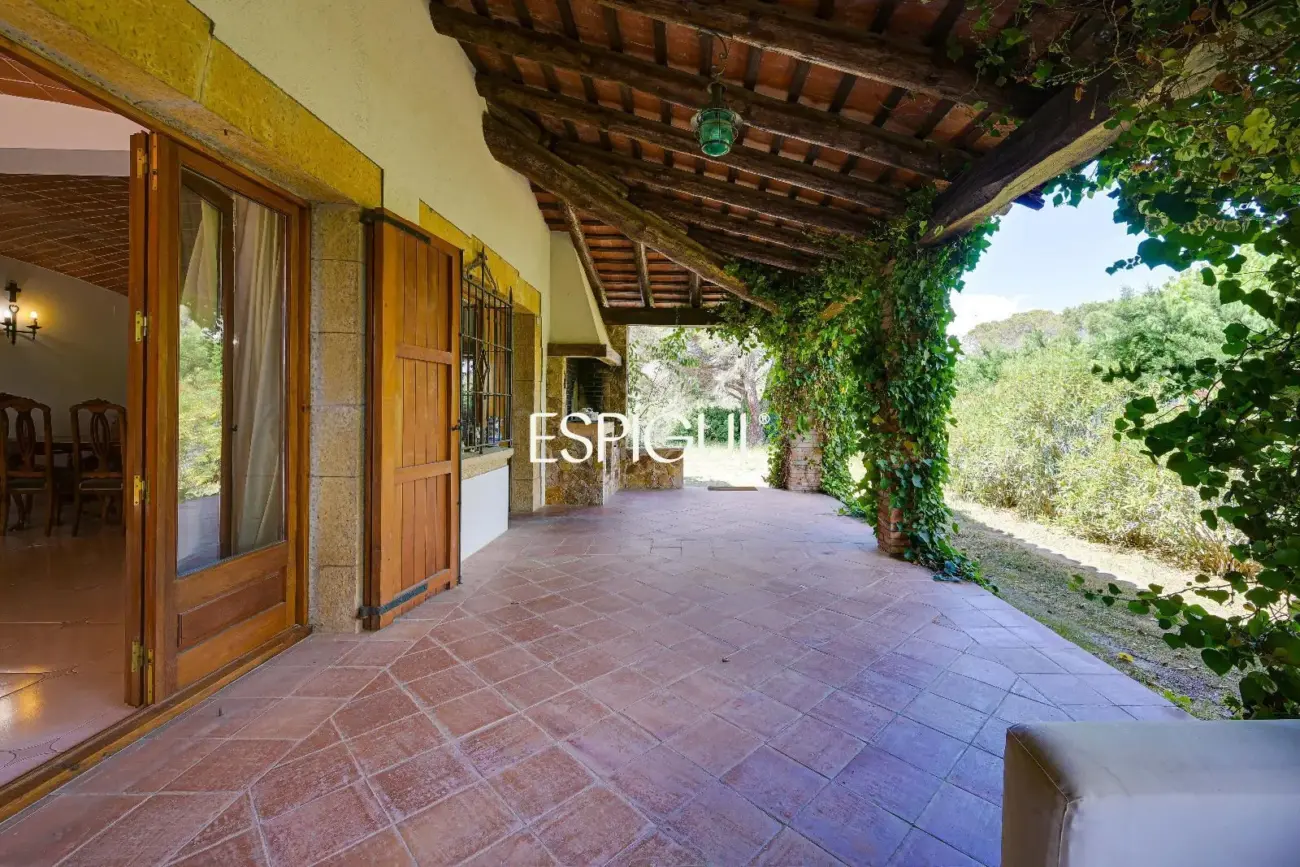 Villa con vistas al Massís de l’Ardenya-Cadiretes