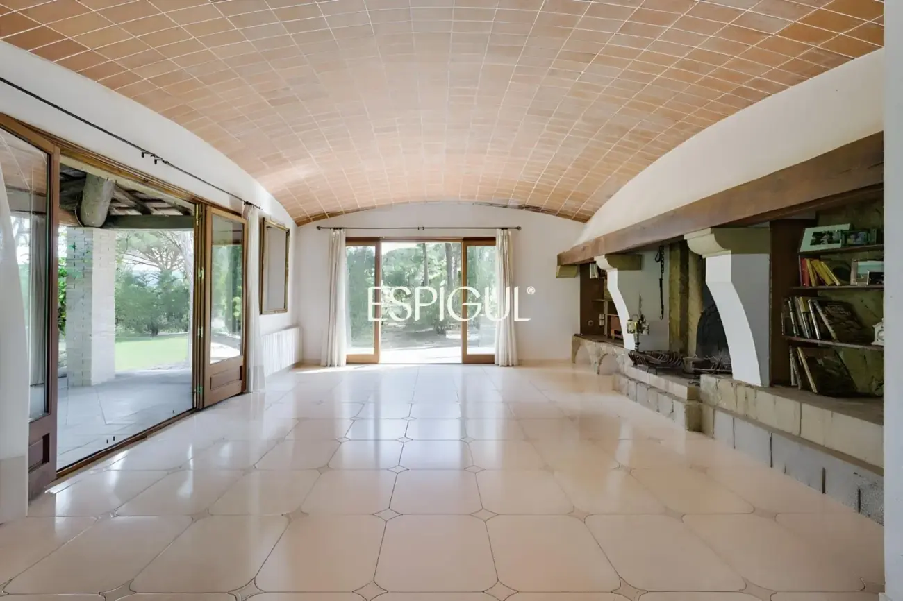 Villa con vistas al Massís de l’Ardenya-Cadiretes
