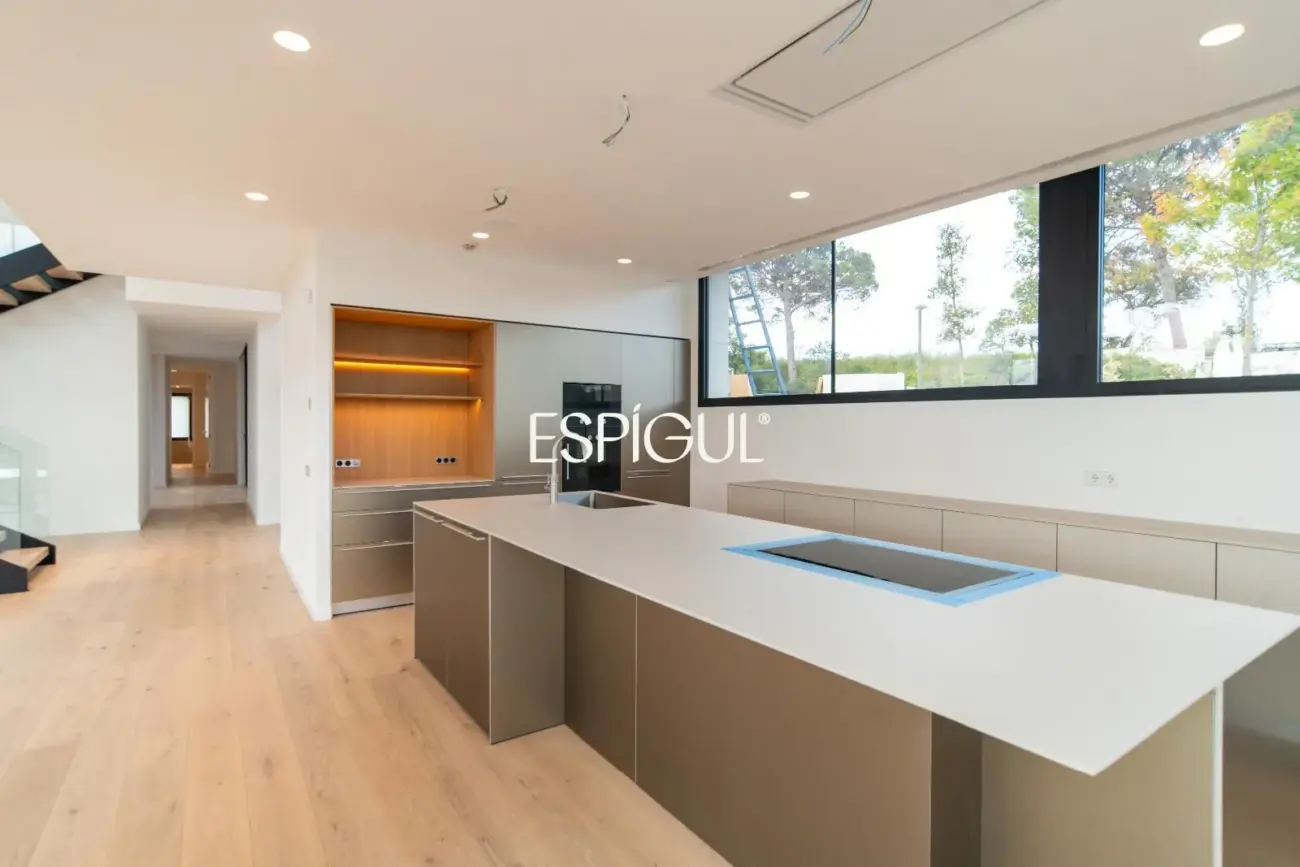 Villa de Obra Nueva en Venta en Las Marias, Torrelodones