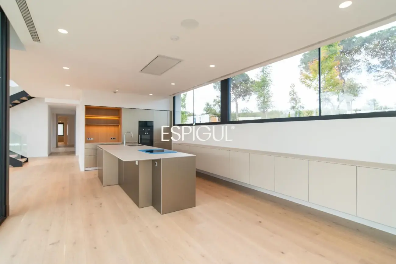 Villa de Obra Nueva en Venta en Las Marias, Torrelodones