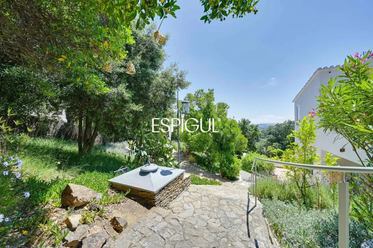 Villa en Costa Brava con Piscina Resort