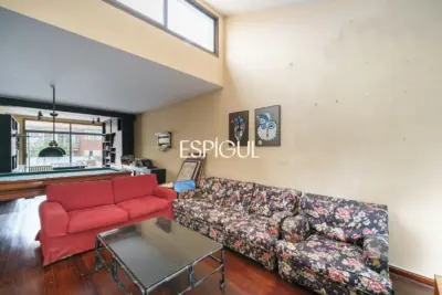 Vivienda a reformar en la plaza del ajuntamiento de Alella