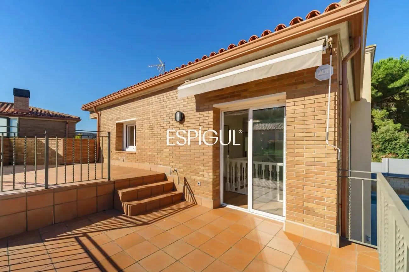 Fully renovated house with a pool in Canet de Mar
