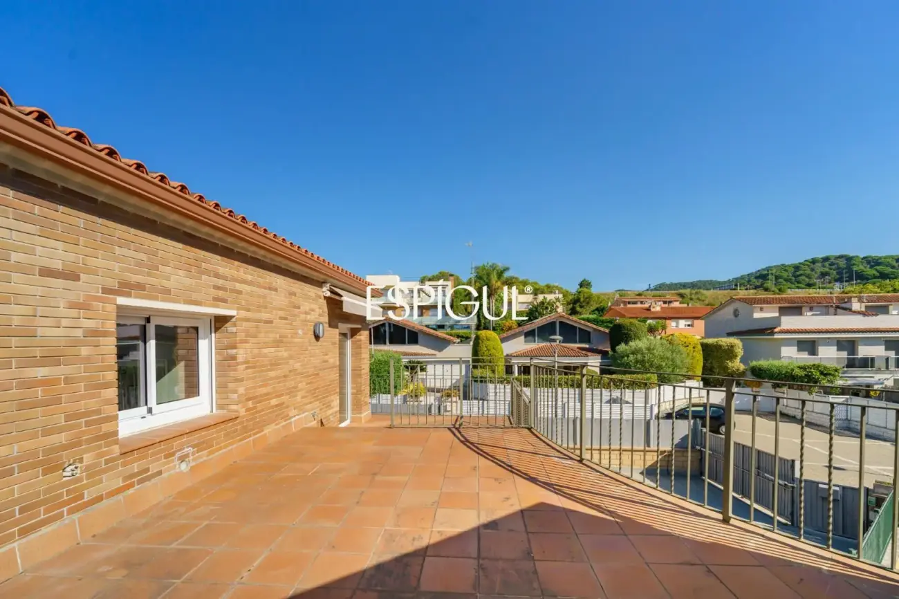 Fully renovated house with a pool in Canet de Mar