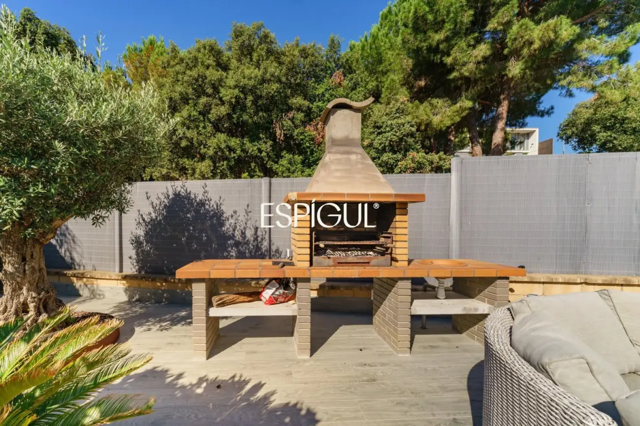 Fully renovated house with a pool in Canet de Mar