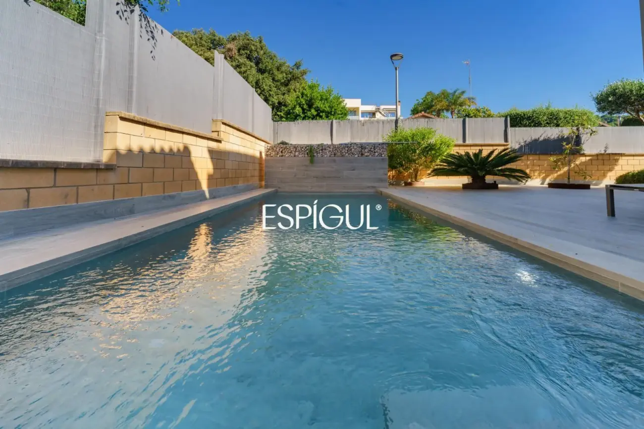 Fully renovated house with a pool in Canet de Mar