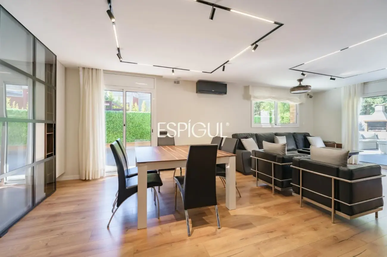 Fully renovated house with a pool in Canet de Mar