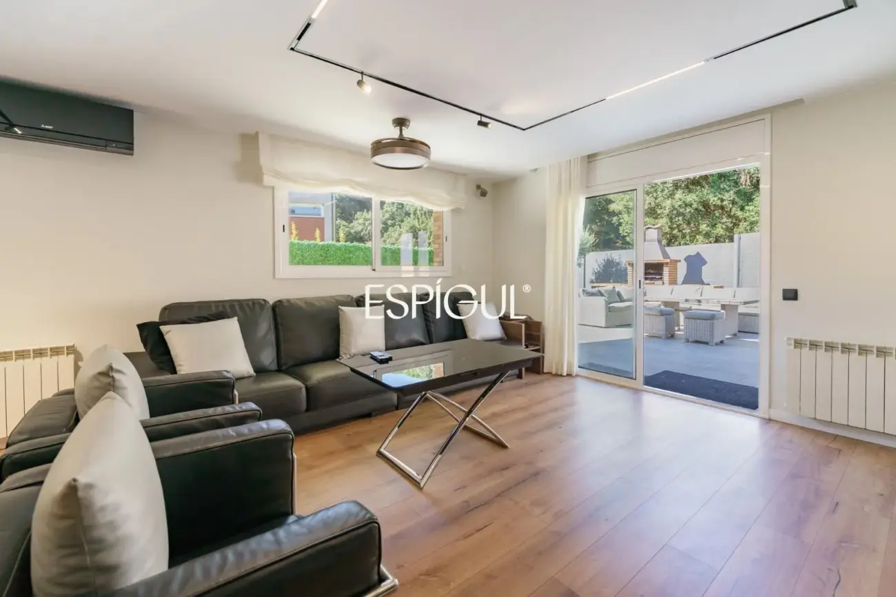 Fully renovated house with a pool in Canet de Mar