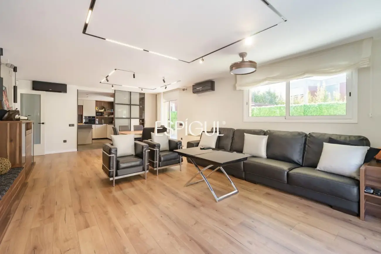 Fully renovated house with a pool in Canet de Mar