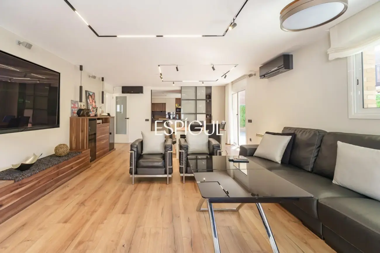 Fully renovated house with a pool in Canet de Mar