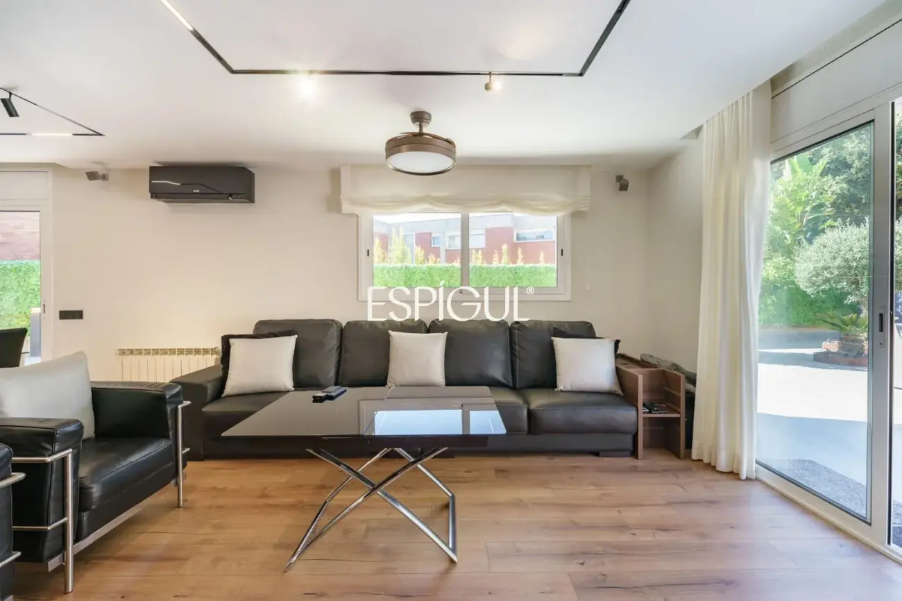 Fully renovated house with a pool in Canet de Mar
