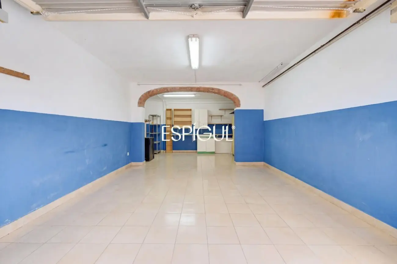 Casa familiar a Finca Verd amb gran potencial