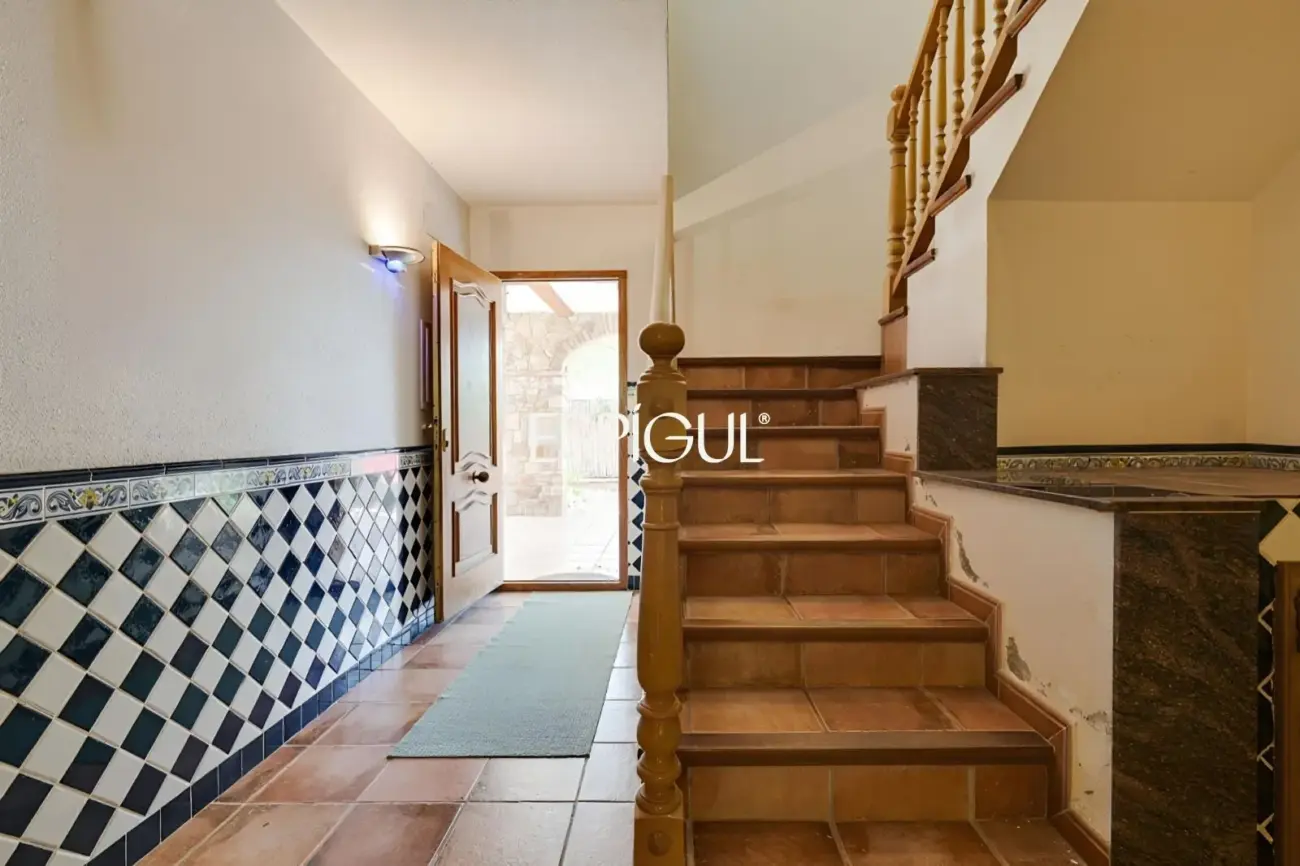 Casa familiar a Finca Verd amb gran potencial
