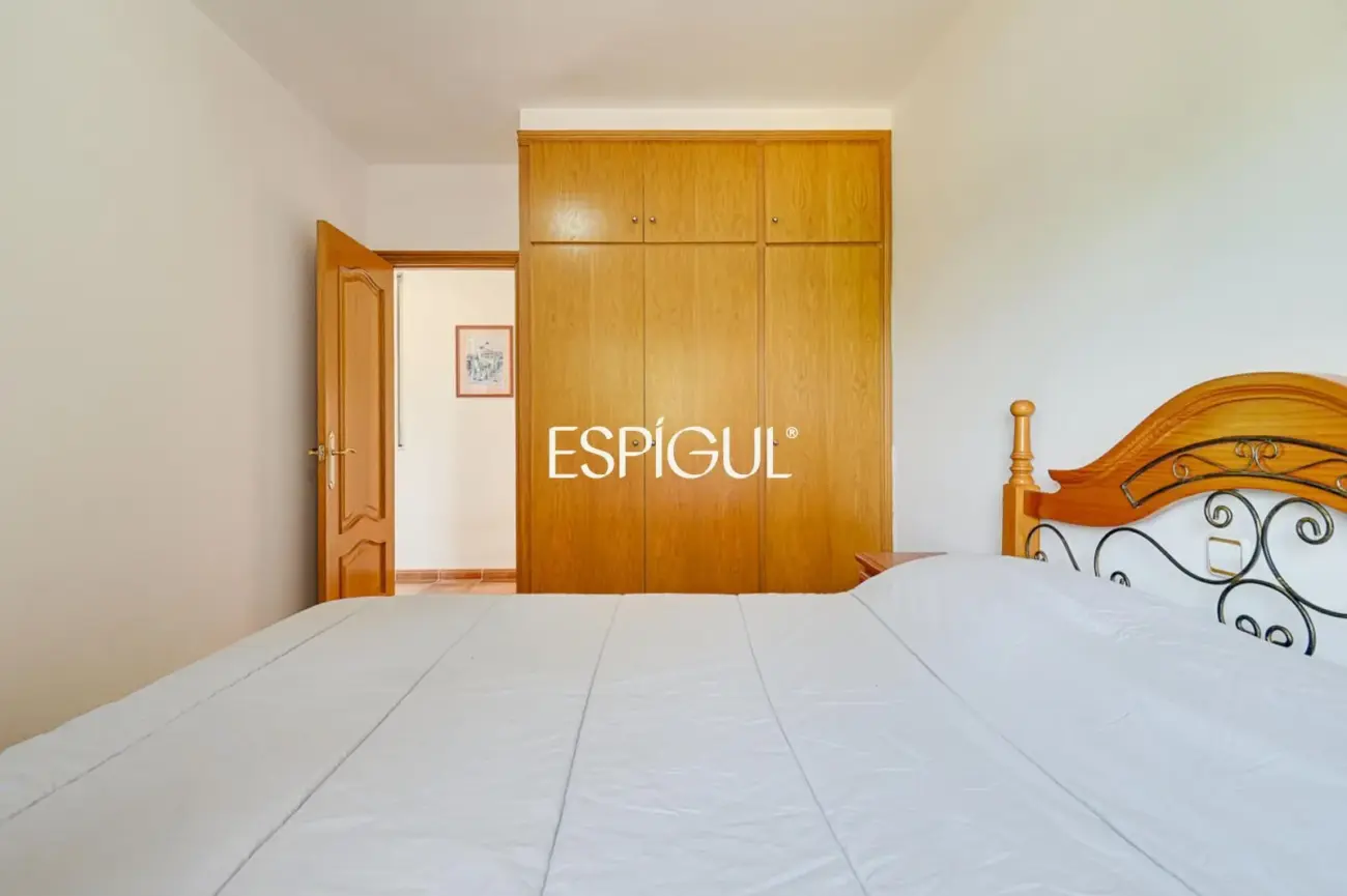 Casa familiar a Finca Verd amb gran potencial