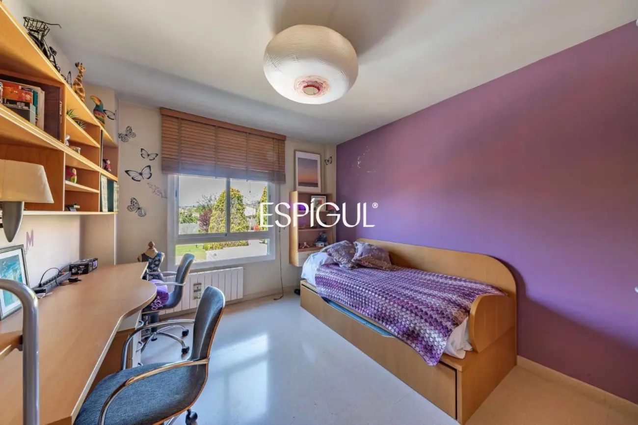 Casa pareada esquinera en Mirasol, Sant Cugat del Vallès