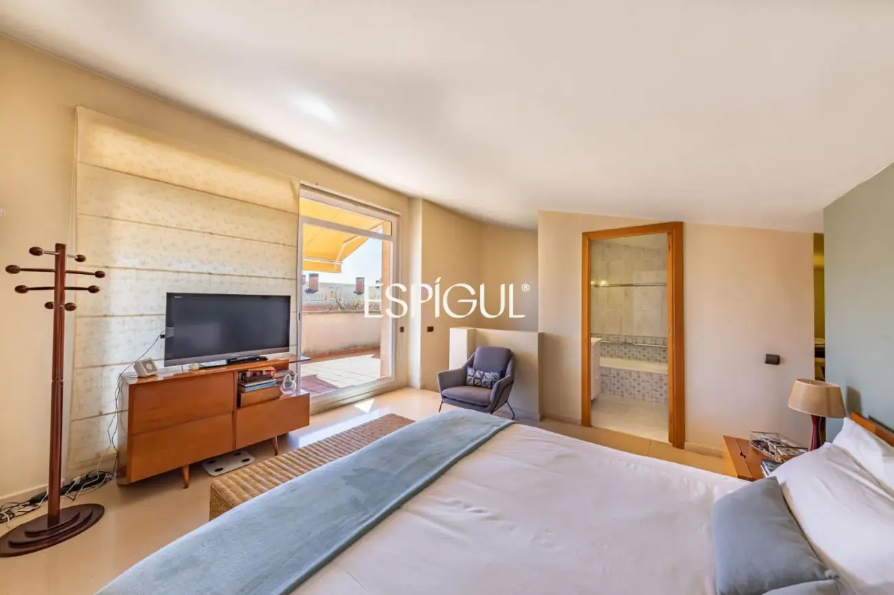 Casa pareada esquinera en Mirasol, Sant Cugat del Vallès