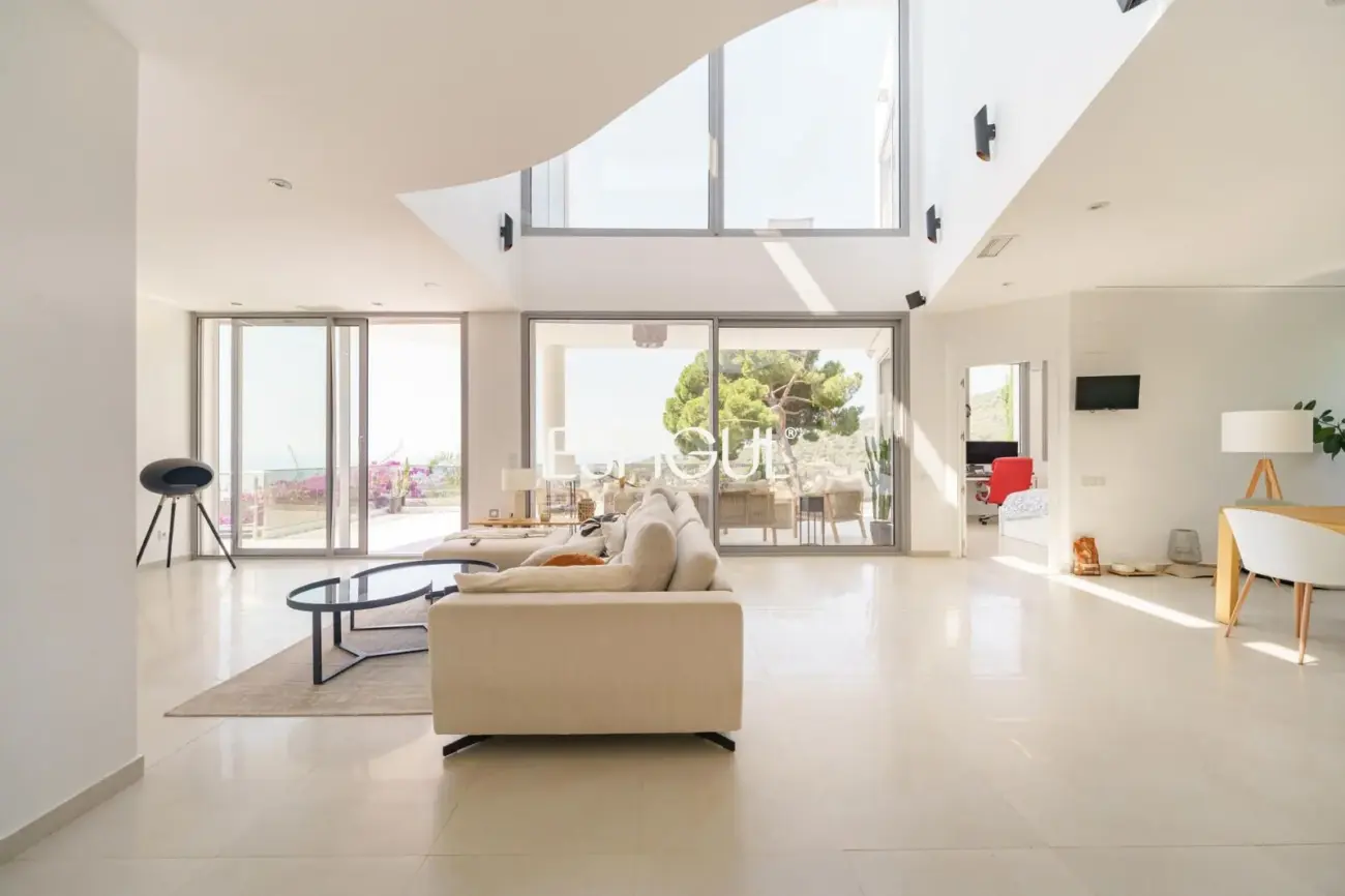 Villa de luxe exclusive avec piscine et vues spectaculaires sur la mer à Vilassar de Dalt