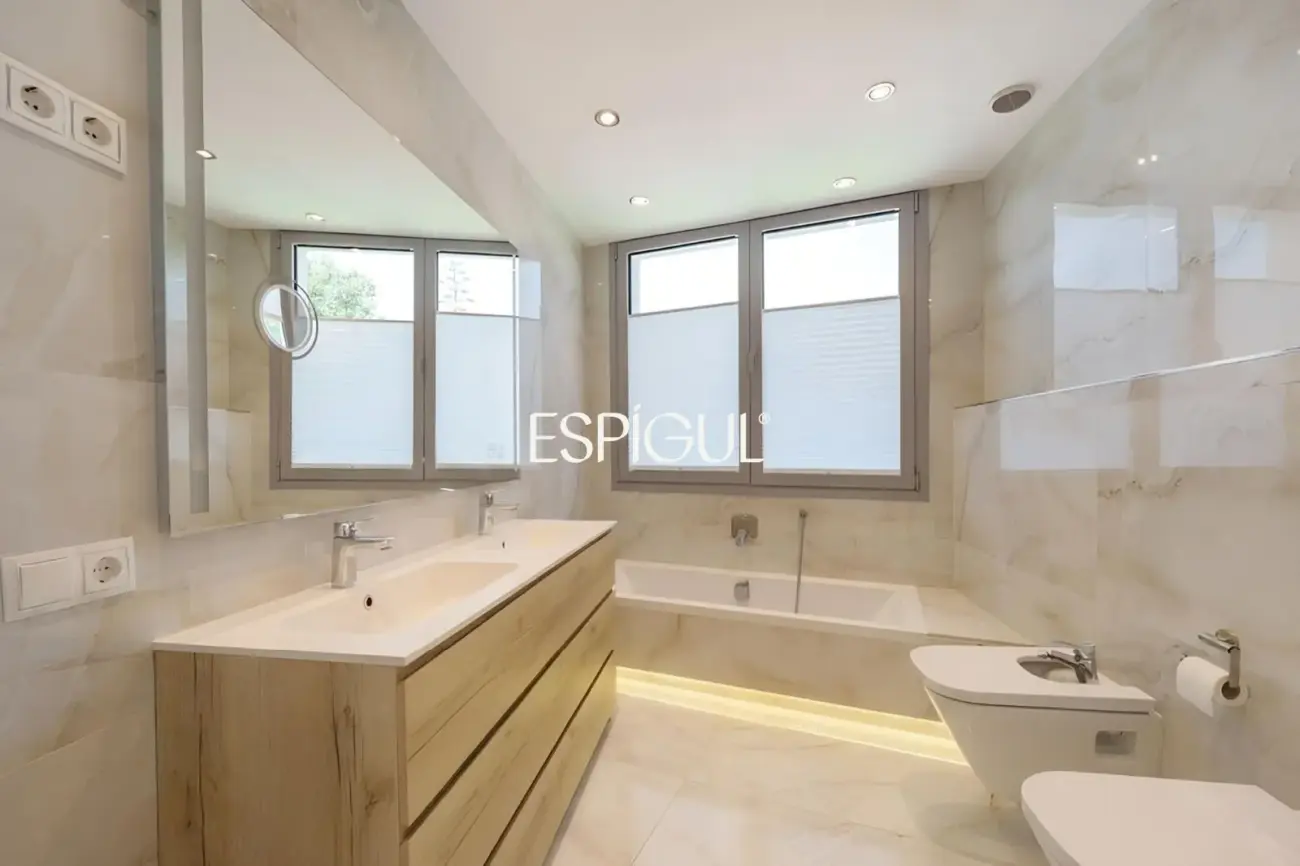 Villa de luxe exclusive avec piscine et vues spectaculaires sur la mer à Vilassar de Dalt
