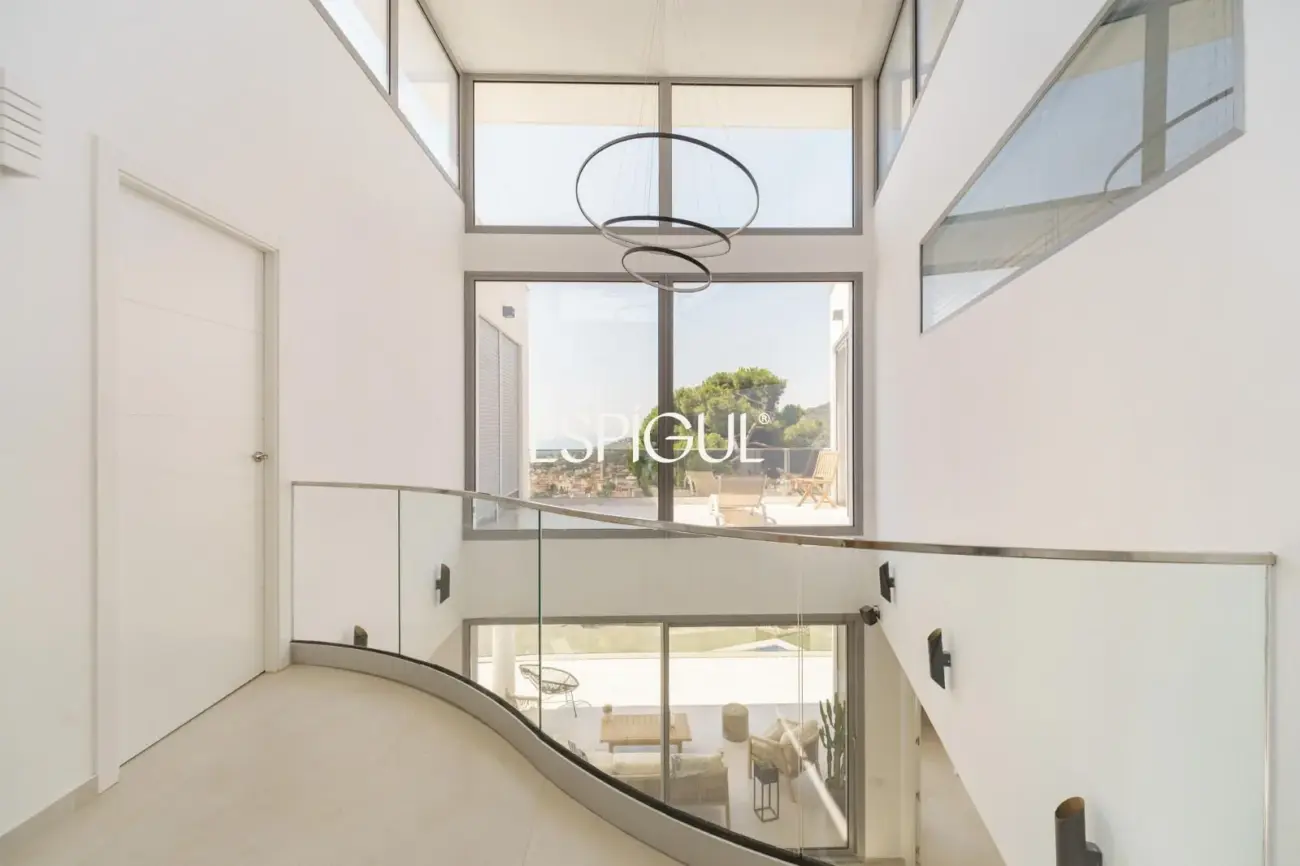 Villa de luxe exclusive avec piscine et vues spectaculaires sur la mer à Vilassar de Dalt