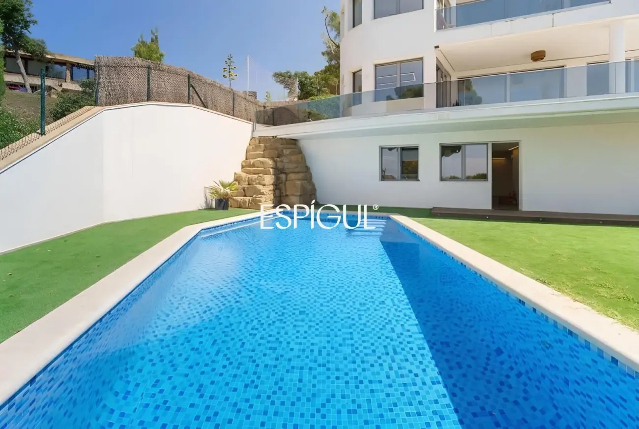 Villa de luxe exclusive avec piscine et vues spectaculaires sur la mer à Vilassar de Dalt