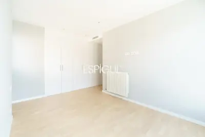 Exclusiva vivienda de obra nueva con gran terraza privada junto al puerto de Badalona