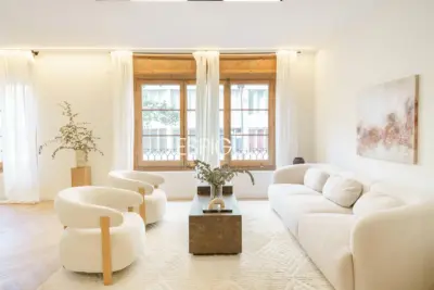 Exclusive Renovated Property for Sale on Carrer de Muntaner