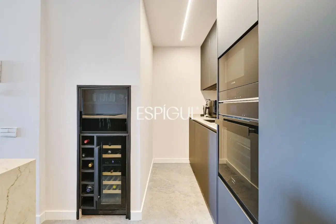 Exclusivo ático dúplex de diseño con terrazas panorámicas en la Font Verda de Granollers