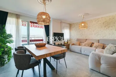 Exclusivo ático dúplex de diseño con terrazas panorámicas en la Font Verda de Granollers