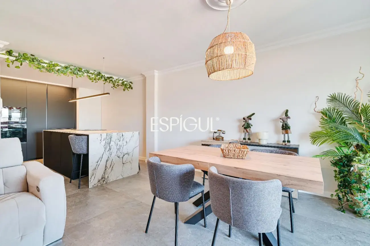 Exclusivo ático dúplex de diseño con terrazas panorámicas en la Font Verda de Granollers