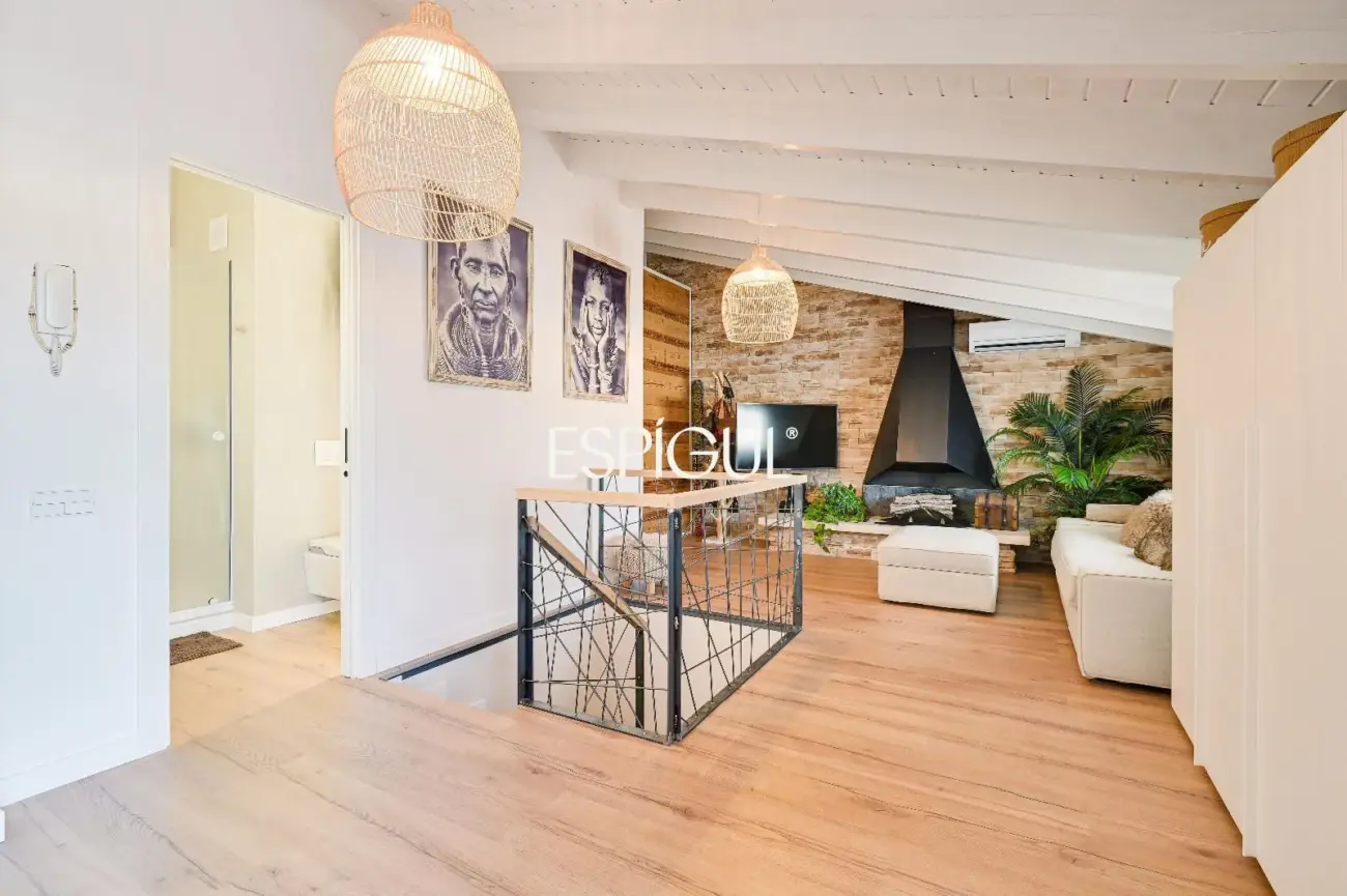 Exclusivo ático dúplex de diseño con terrazas panorámicas en la Font Verda de Granollers