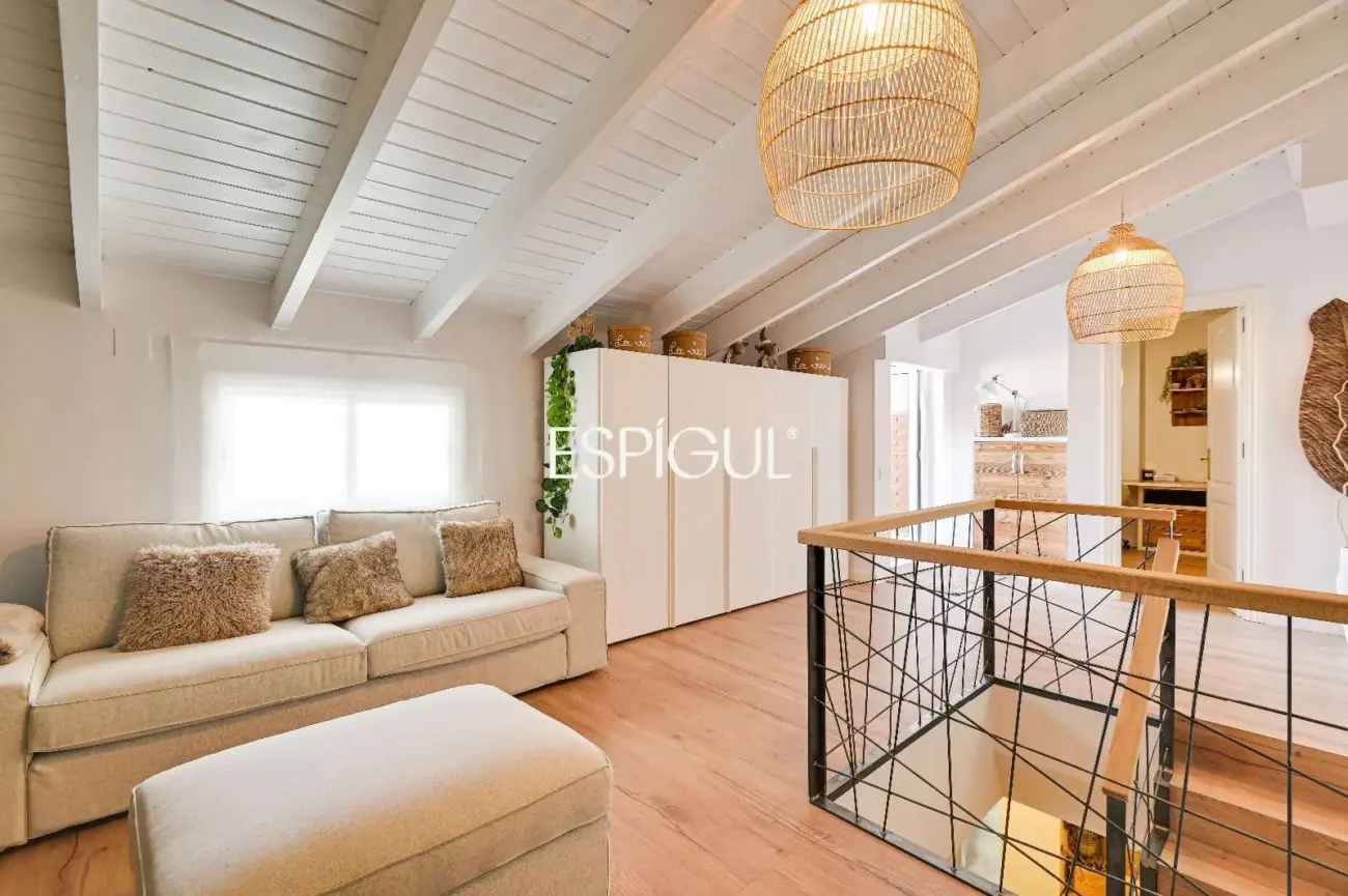 Exclusivo ático dúplex de diseño con terrazas panorámicas en la Font Verda de Granollers