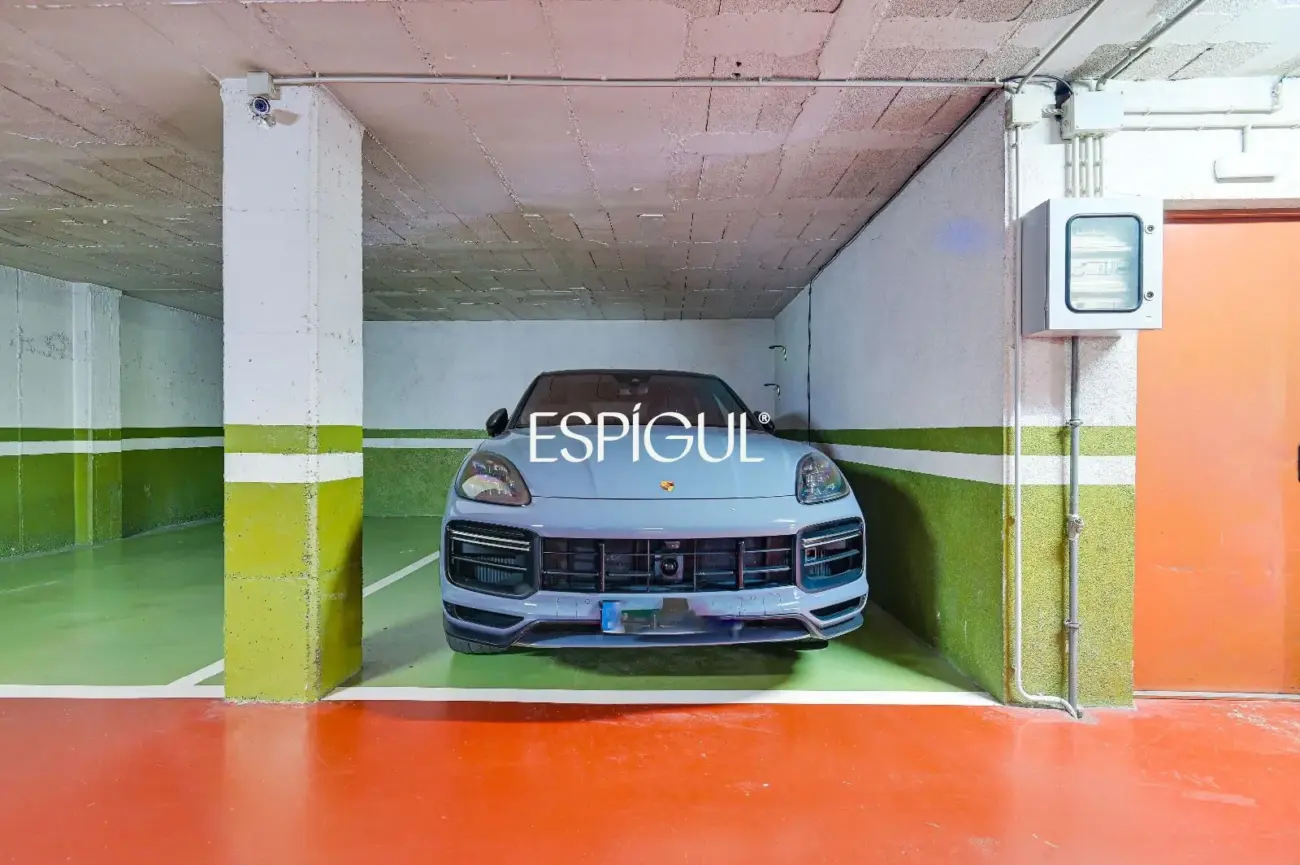 Exclusivo ático dúplex de diseño con terrazas panorámicas en la Font Verda de Granollers