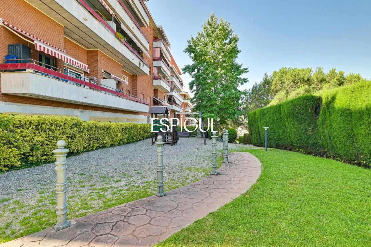Exclusivo ático dúplex de diseño con terrazas panorámicas en la Font Verda de Granollers