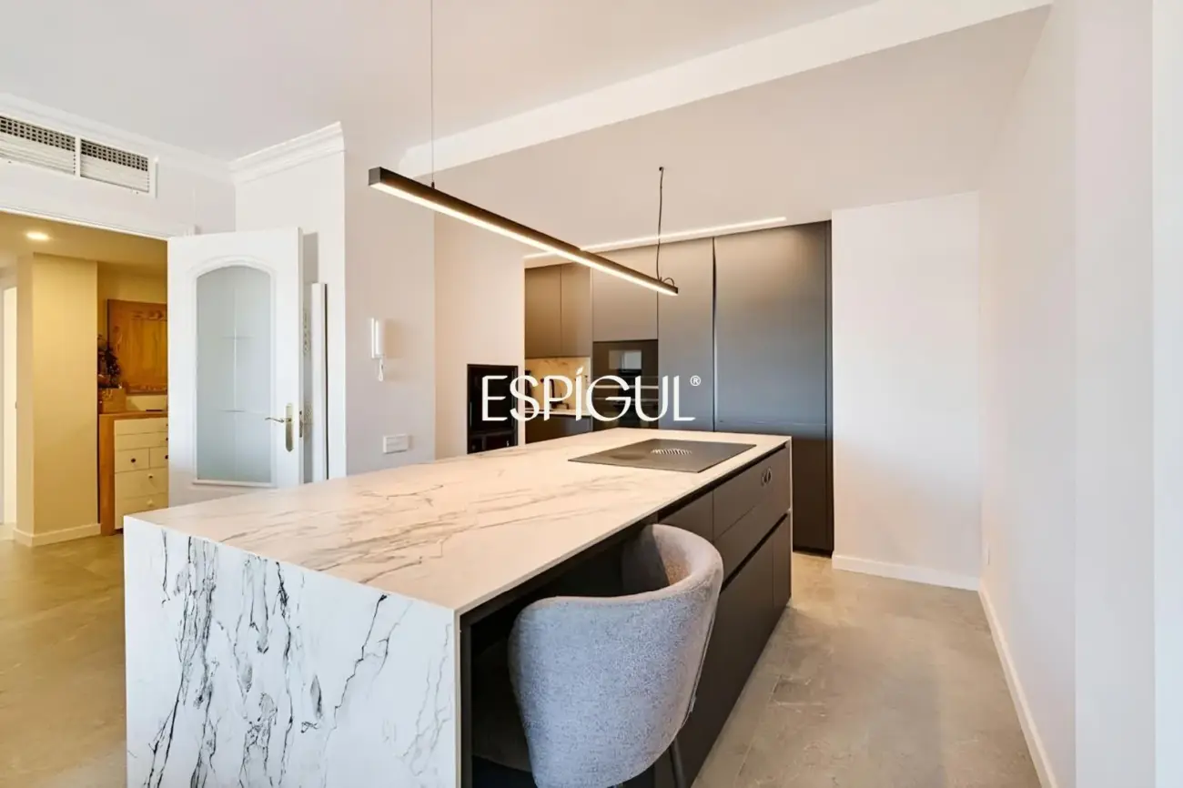 Exclusivo ático dúplex de diseño con terrazas panorámicas en la Font Verda de Granollers