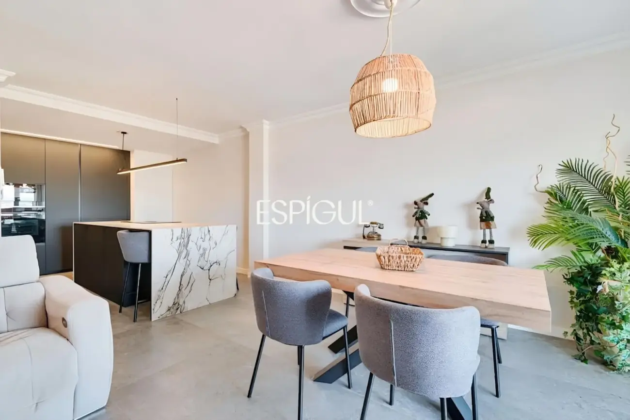 Exclusivo ático dúplex de diseño con terrazas panorámicas en la Font Verda de Granollers