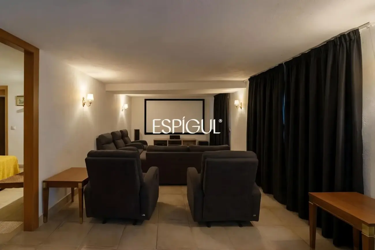Stunning house for sale with a private pool in Valldoreix, Sant Cugat del Vallès