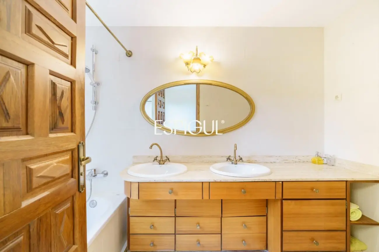 Stunning house for sale with a private pool in Valldoreix, Sant Cugat del Vallès