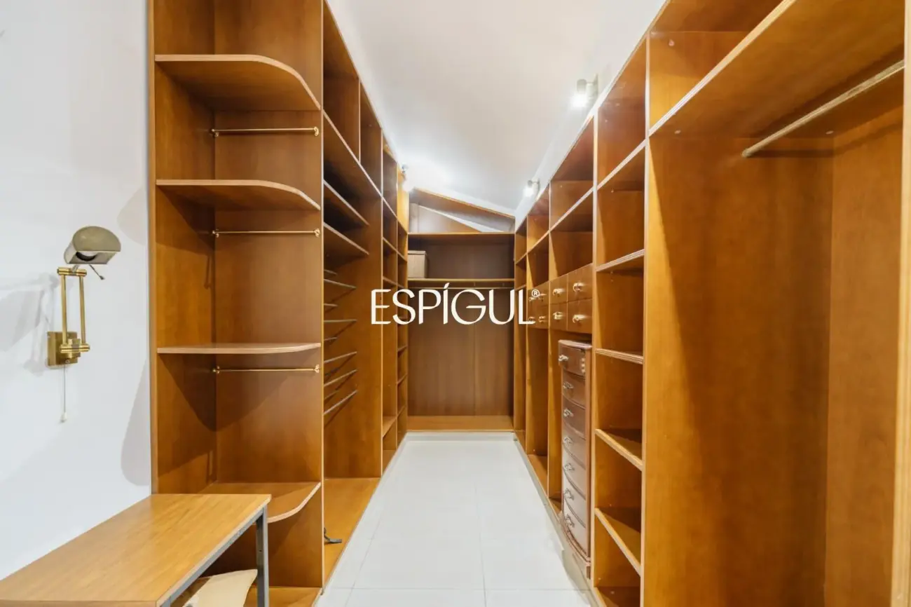 Stunning house for sale with a private pool in Valldoreix, Sant Cugat del Vallès